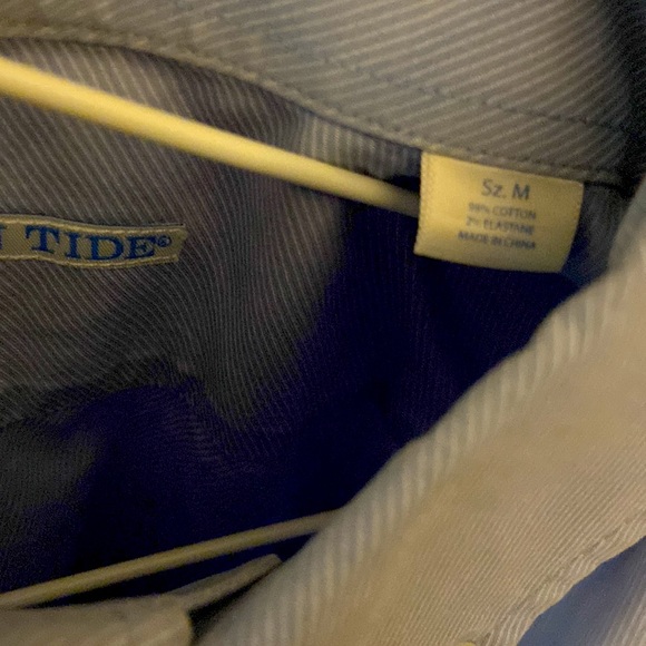 Southern tide button down. Medium - Picture 2 of 3